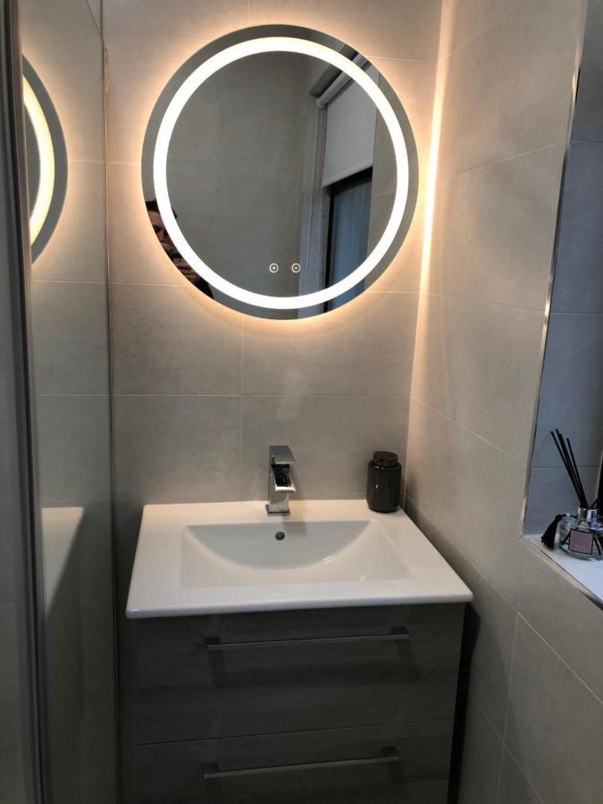 The Hillcrest, Luxury Accommodation In Castleblayney Town Eksteriør billede
